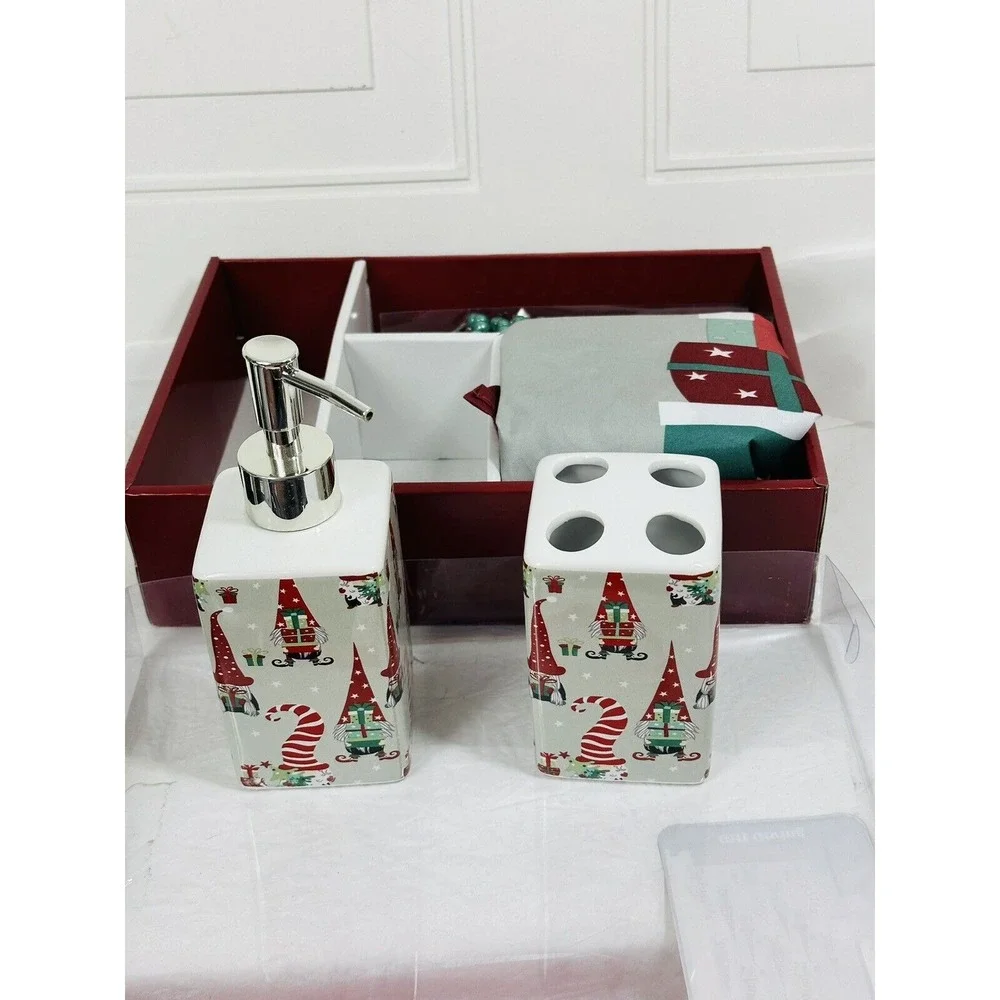 Holiday Home 15pc Bath Set Christmas Gnomes‎ Christmas Bathroom Decor